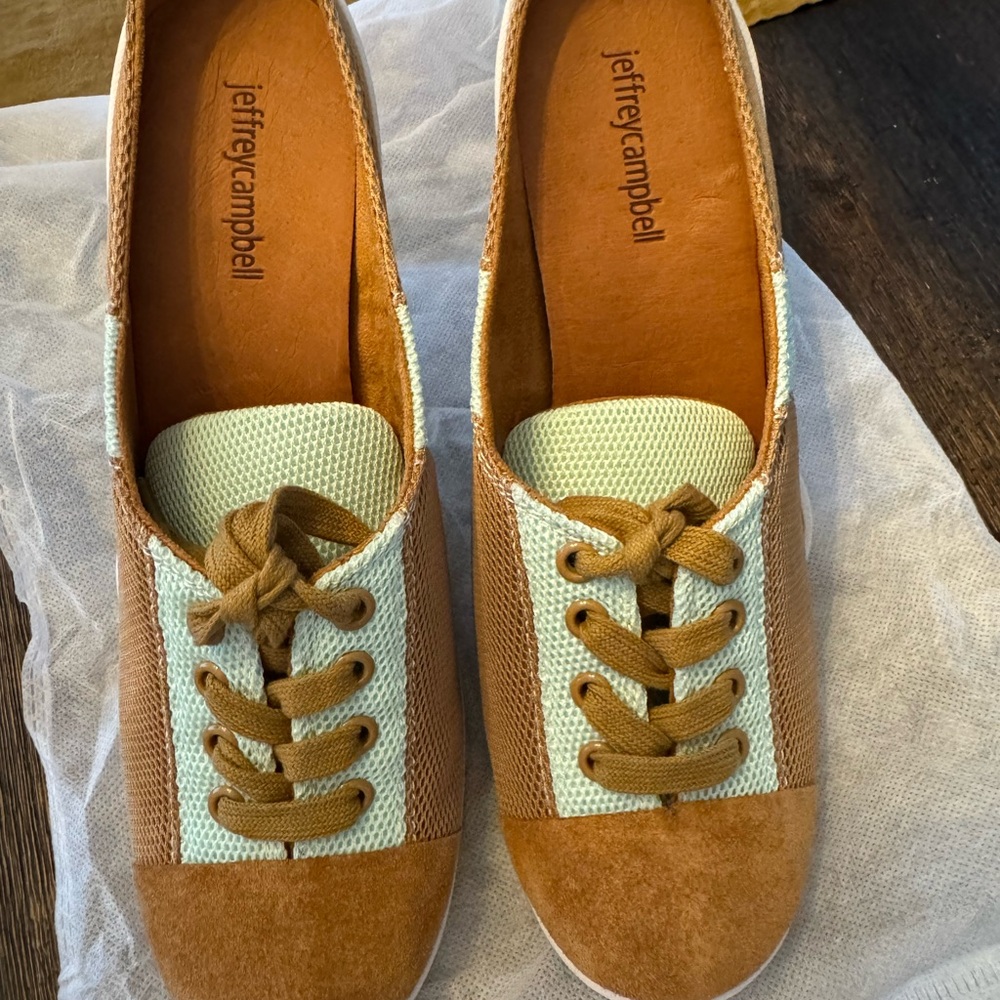 Jeffrey Campbell Blue and Tan Heels with Unique Design - Picture 5 of 5
